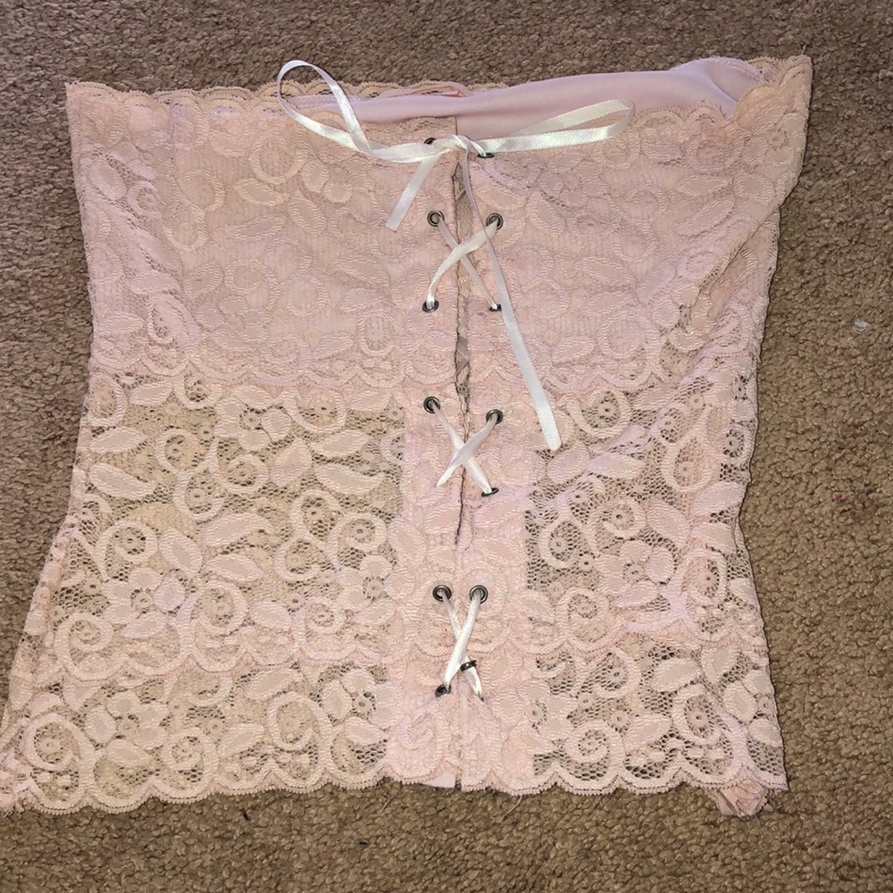 Forever 21 top lace
